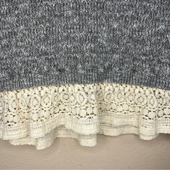 XS Hollister Grey Knit Long Sleeve Top Sweater Ivory  Lace  Boho Cotton - Picture 4 of 9